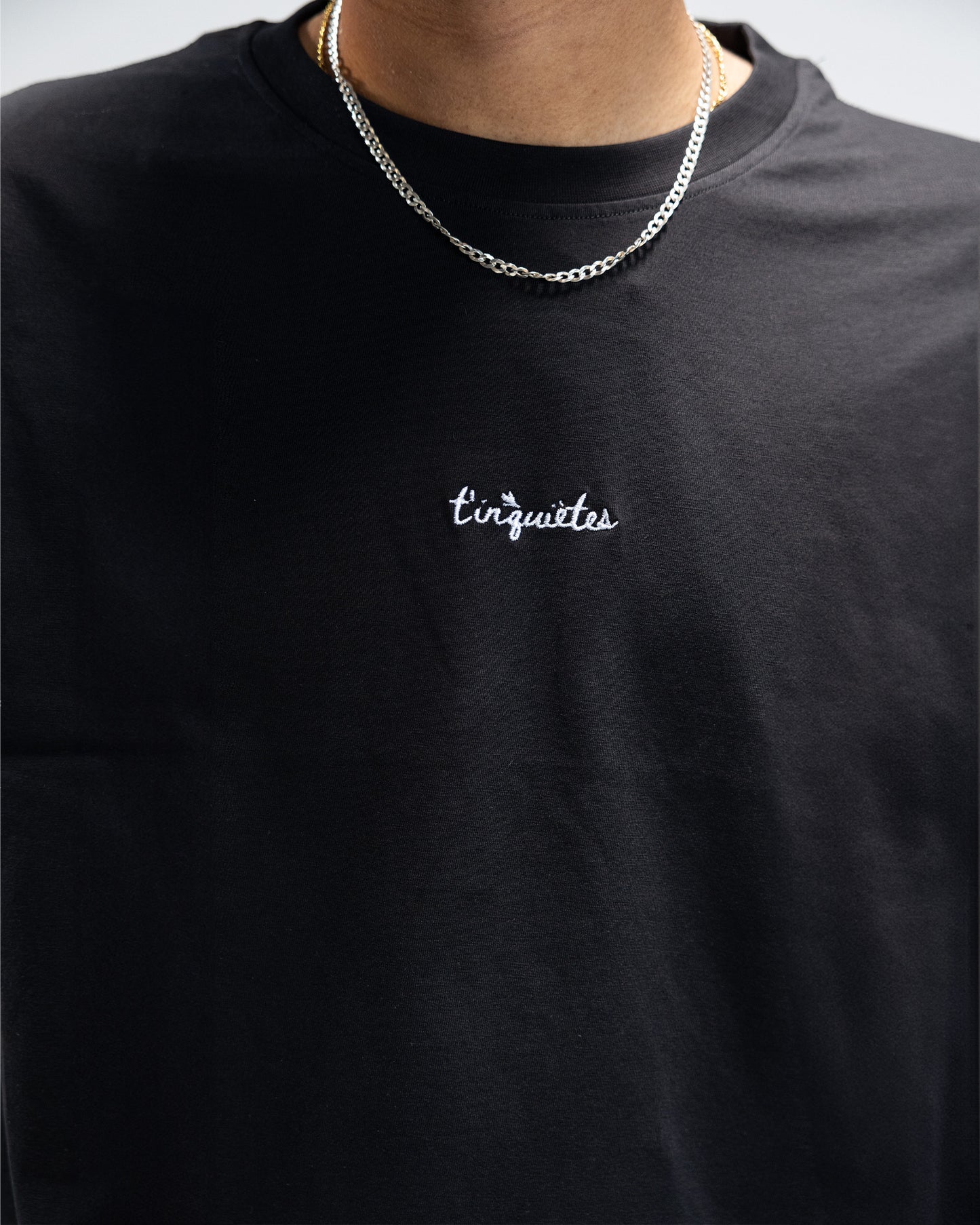 THE "T'INQUIETES" T-SHIRT