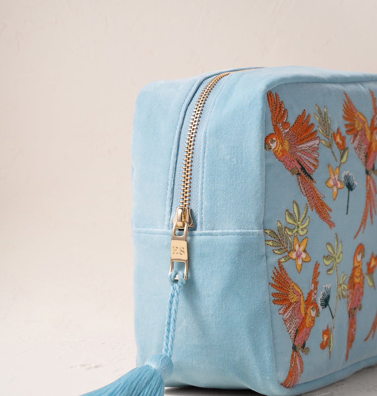 Flying Parrots Velvet Wash Bag French Blue