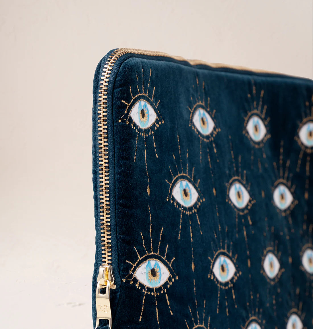 Mystical Eye Velvet Laptop Case Large