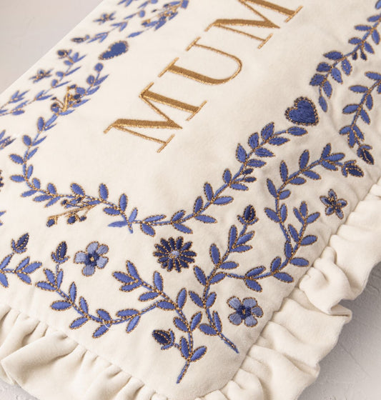 Mediterranean Garden Mum Velvet  Frill Pouch Cream