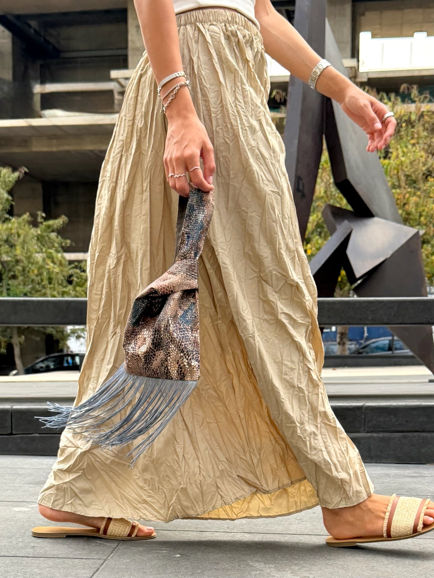 Le sac - snake with long tassels