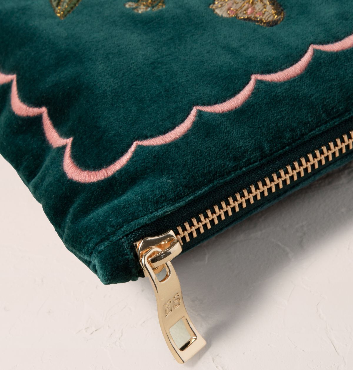 Lily of the Valley Velvet Everyday Pouch - Emerald